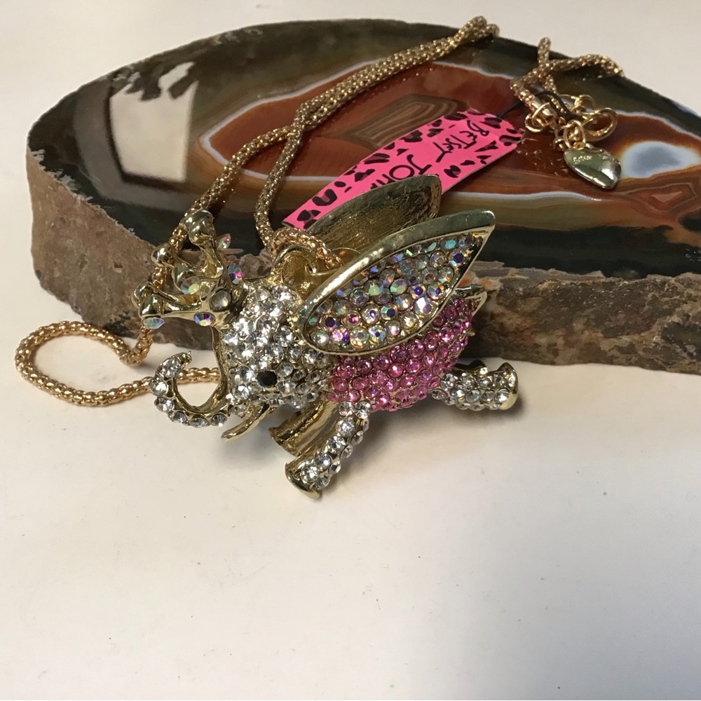 Princess Elephant Necklace - Picture 6 of 6